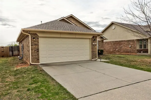 2605 Ga Zump DR, Norman, OK 73069