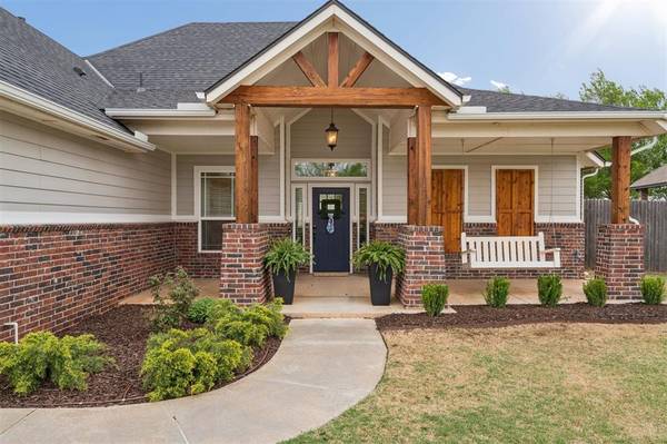 17908 Haslemere LN, Edmond, OK 73012