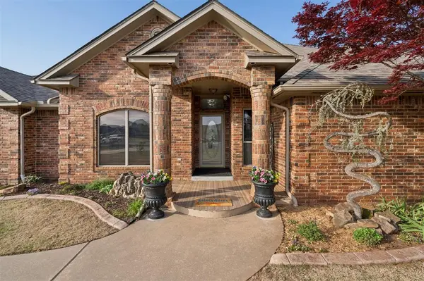 9932 SW 35th ST, Yukon, OK 73099