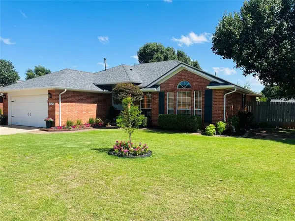 2624 NW 160th ST, Edmond, OK 73013