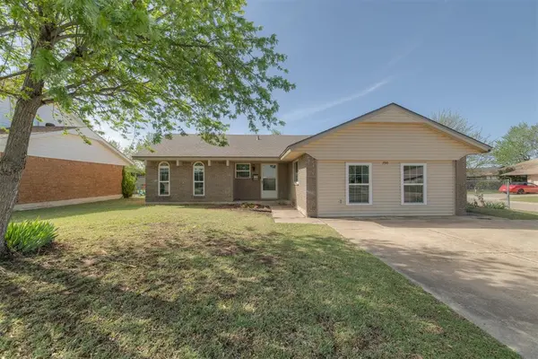 700 Century DR, Moore, OK 73160