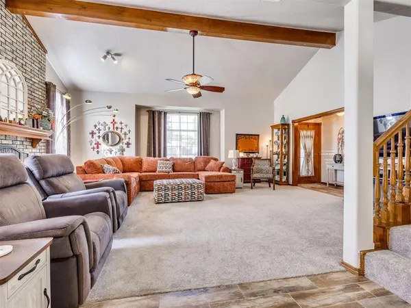 1400 E Main ST, Moore, OK 73160