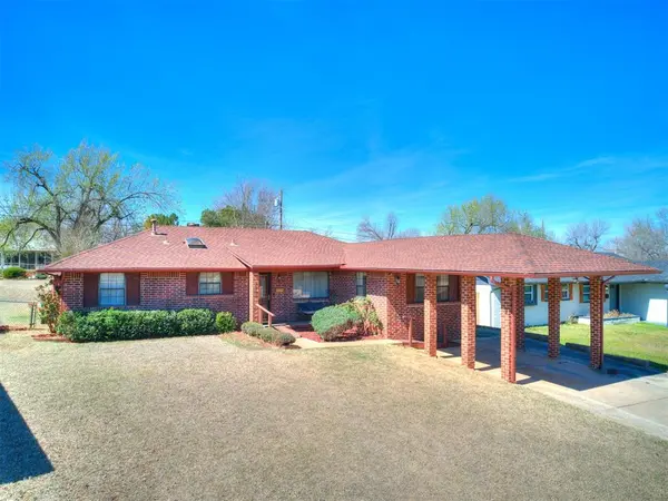 5725 N Rhode Island AVE, Oklahoma City, OK 73111