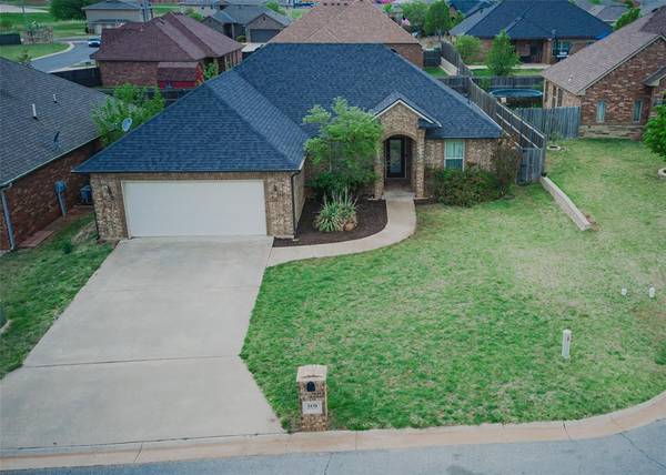 1430 Limestone Way, Elgin, OK 73538