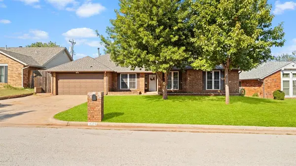 1021 NW 167th ST, Edmond, OK 73012