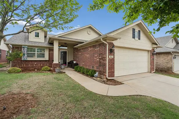 915 Ringwood ST, Norman, OK 73069