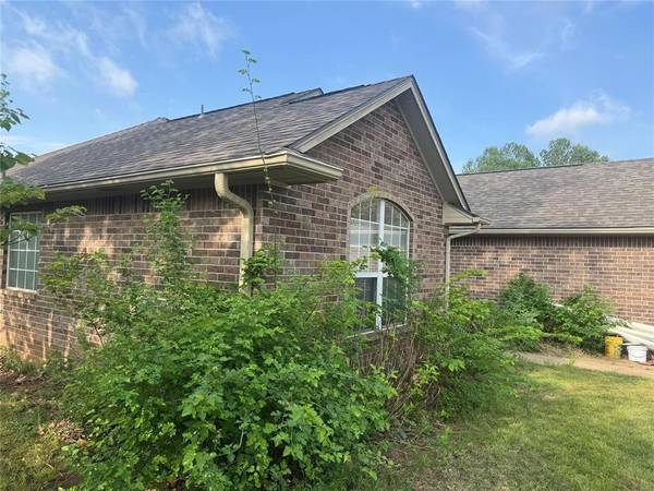 414 E Kirk ST, Perkins, OK 74059