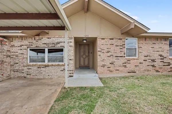 1033 SW 99th PL, Oklahoma City, OK 73139