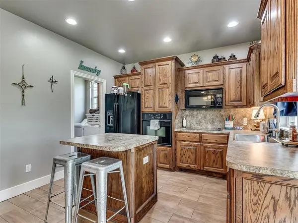 601 Quail Ridge RD, Newcastle, OK 73065