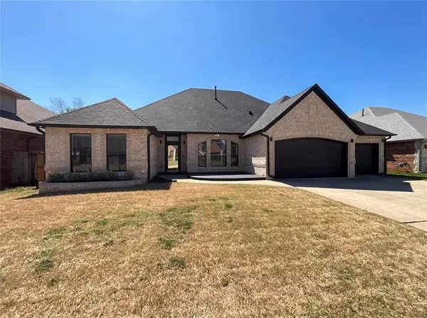 8816 NW 121st TER, Oklahoma City, OK 73162