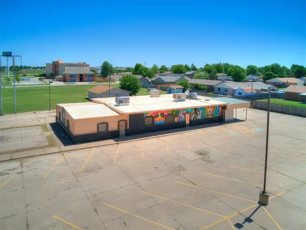 1901 SW 27th ST, El Reno, OK 73036