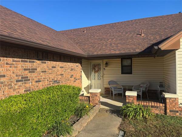 1004 Kimberly CT, Seminole, OK 74868
