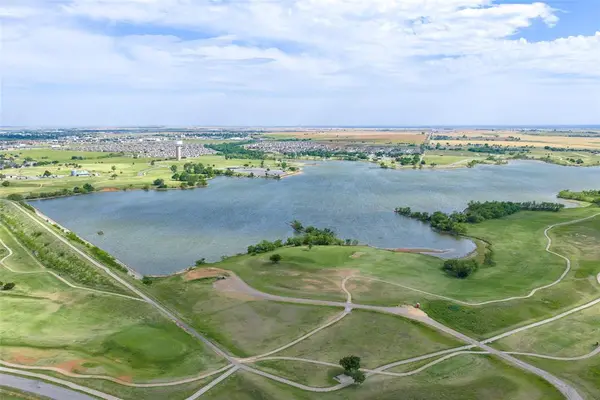 2564 Kadlan DR, El Reno, OK 73036