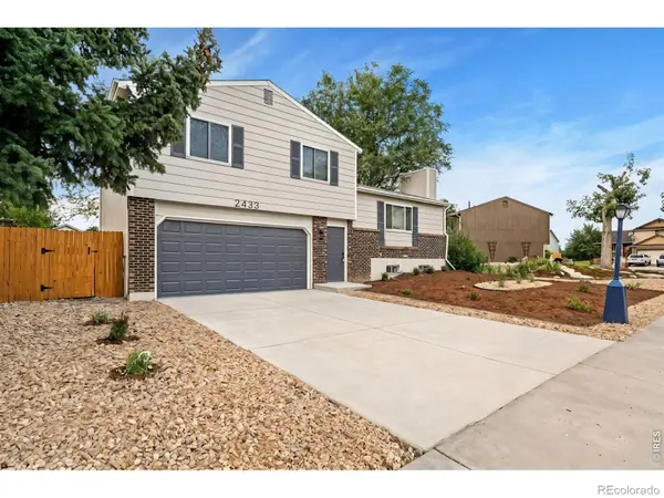 2433 Sunset DR, Longmont, CO 80501