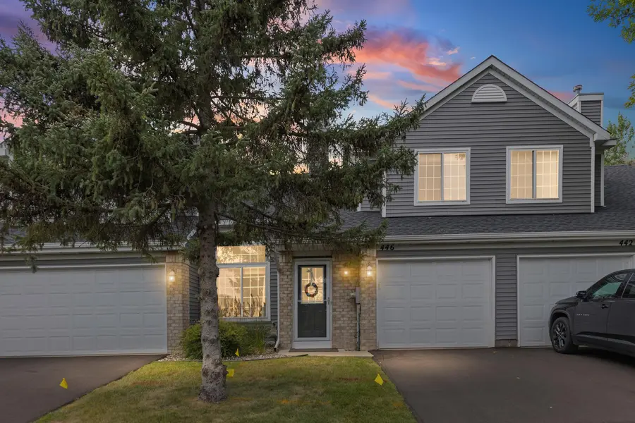 446 Mission Hills WAY E, Chanhassen, MN 55317