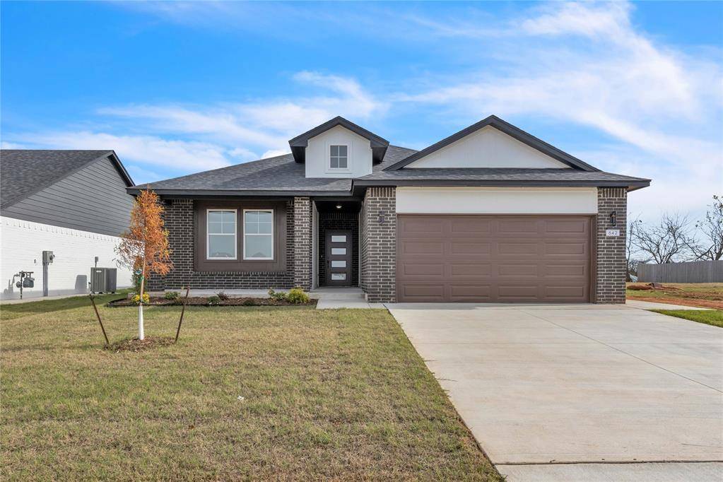 642 Grand Sycamore DR, Washington, OK 73093