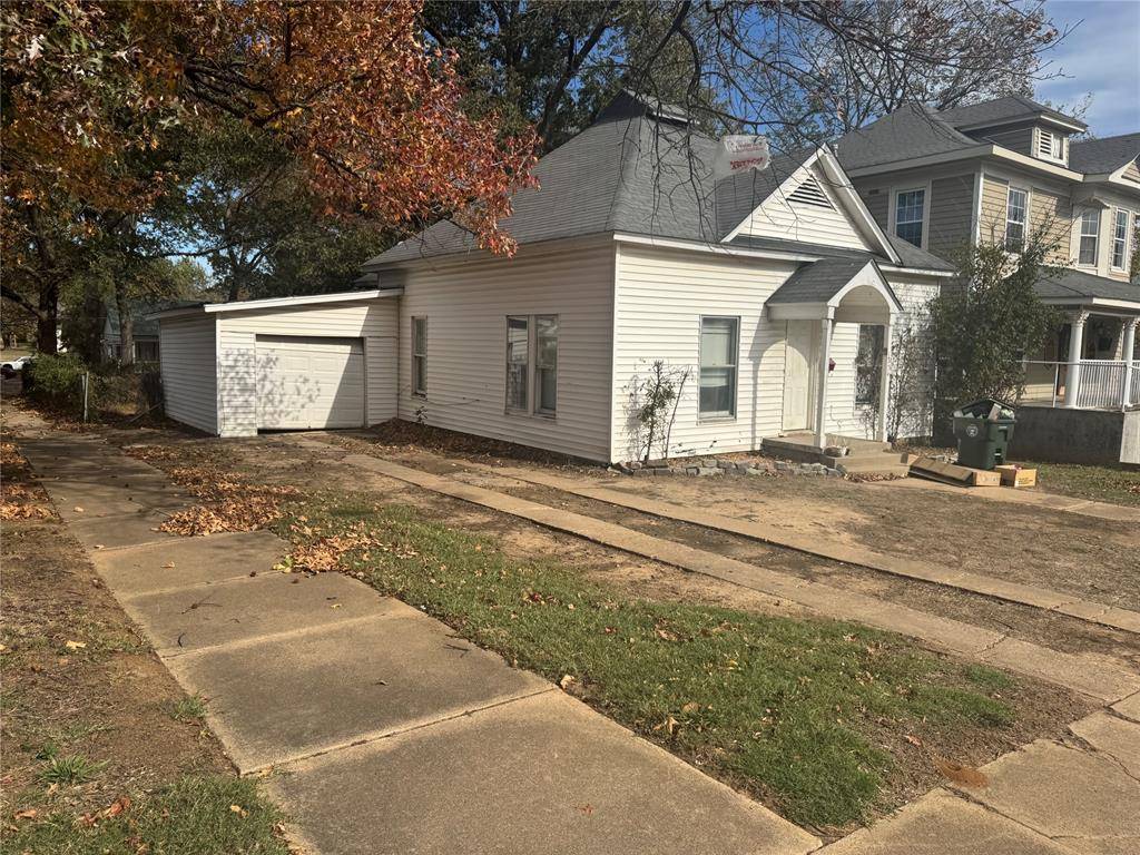 1324 W Broadway ST, Muskogee, OK 74401