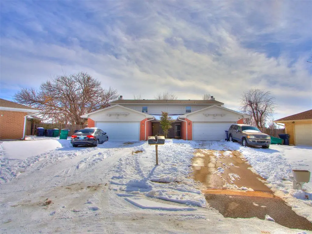 6916 Woodlake DR, Oklahoma City, OK 73132