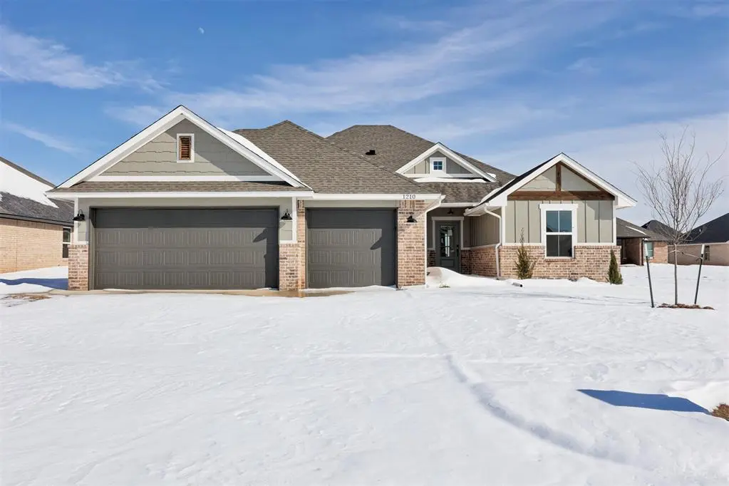 1210 Tawny Hills RD, Piedmont, OK 73078