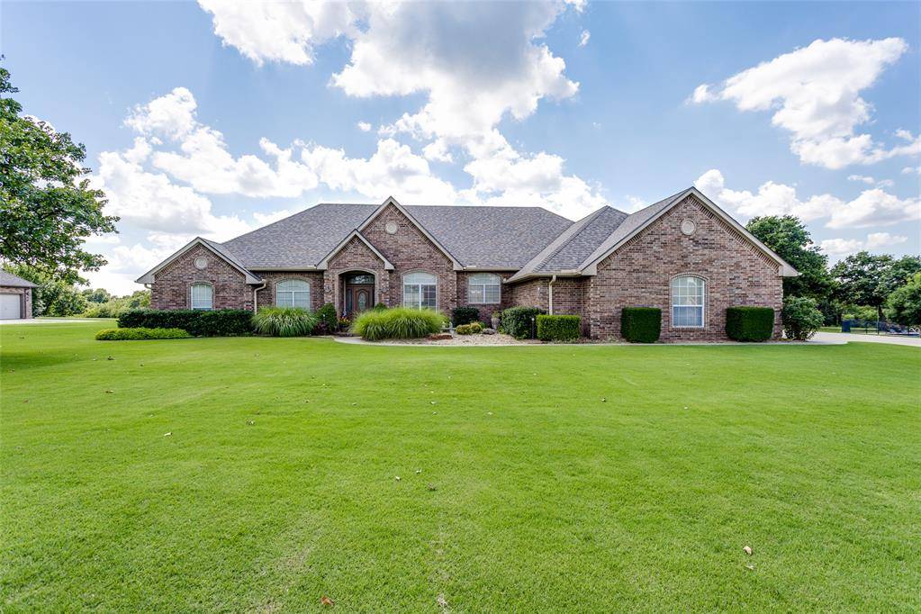 1163 Hidden Valley LN, Choctaw, OK 73020