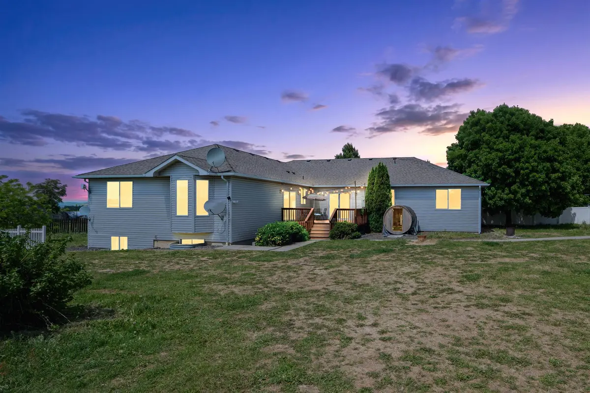 10206 E Tate Rd, Spokane, WA 99217