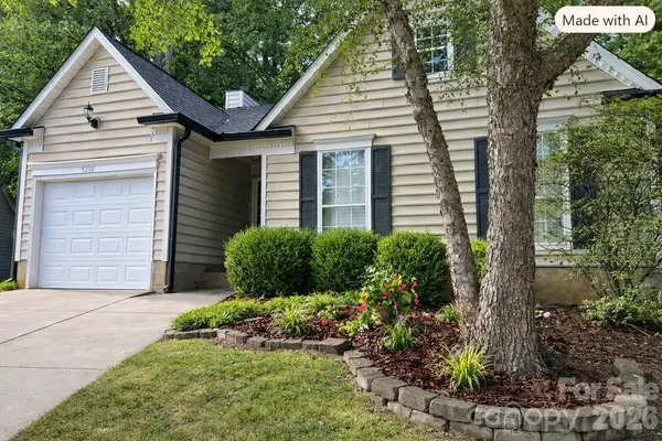 9206 Rotherham LN, Charlotte, NC 28216
