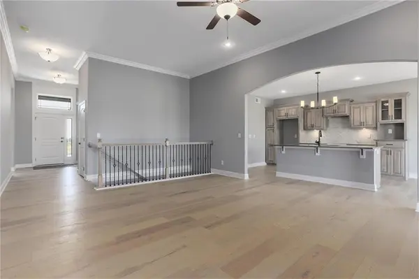 11457 N Auburndale CIR, Kansas City, MO 64157