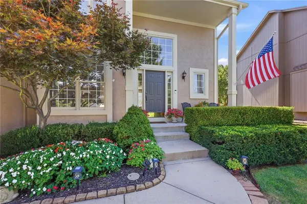 14642 S Hallet ST, Olathe, KS 66062