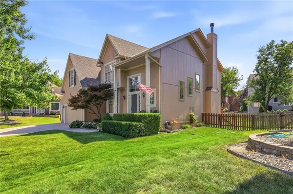 14642 S Hallet ST, Olathe, KS 66062