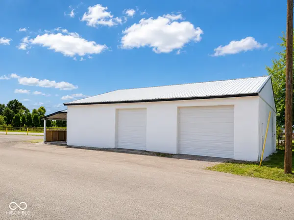 2138 S State Road 67, Paragon, IN 46166