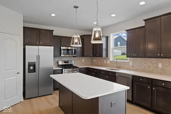 974 Mound ST, Bargersville, IN 46106