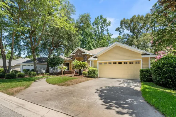 8424 SW 8TH PL, Gainesville, FL 32607