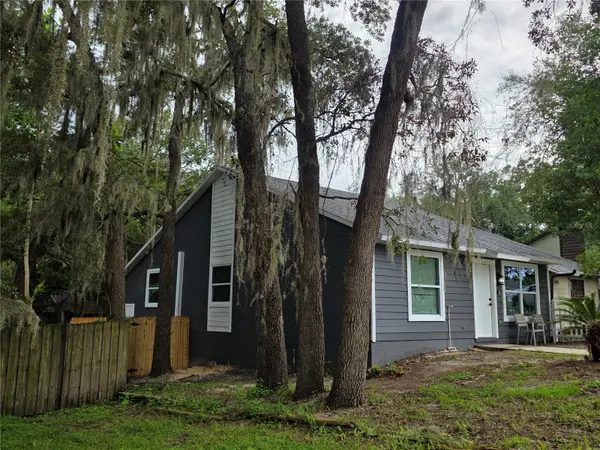 1422 PLYMOUTH AVE, Mount Dora, FL 32757