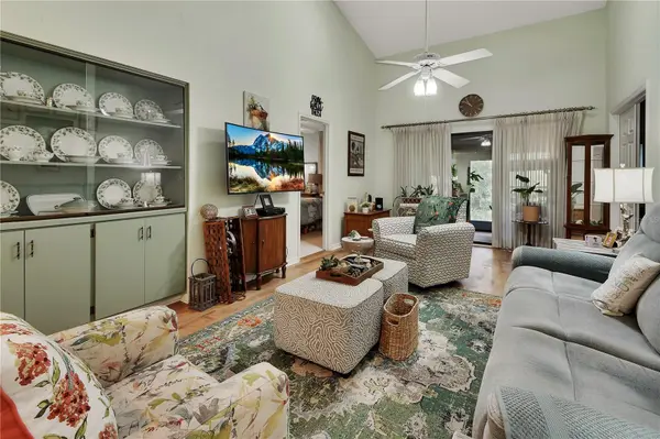 904 VILLAGE GREEN RD #3, Deland, FL 32720