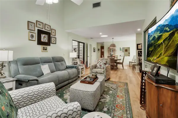 904 VILLAGE GREEN RD #3, Deland, FL 32720