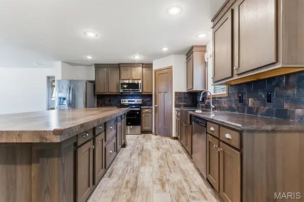 34515 Maries Road 503, Dixon, MO 65459