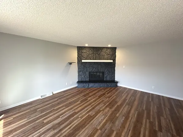 1511 Longwood DR #1511, Sycamore, IL 60178