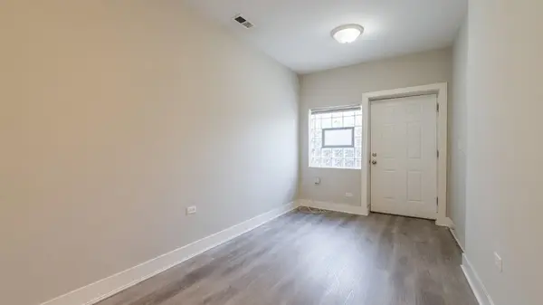 4006 N Bell AVE #1, Chicago, IL 60618