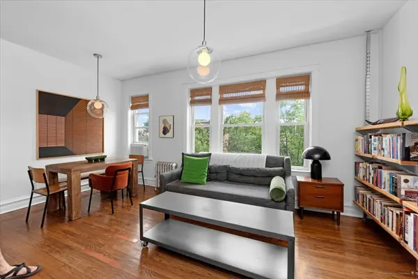 4862 N Ashland AVE #3E, Chicago, IL 60640