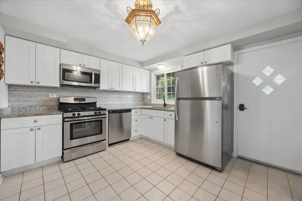 606 Bahama CT, Schaumburg, IL 60193