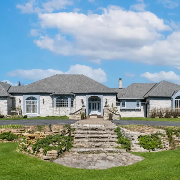 11832 County Road 51, Saint Joseph, MN 56374