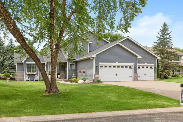 17437 Hazel CT, Lakeville, MN 55044