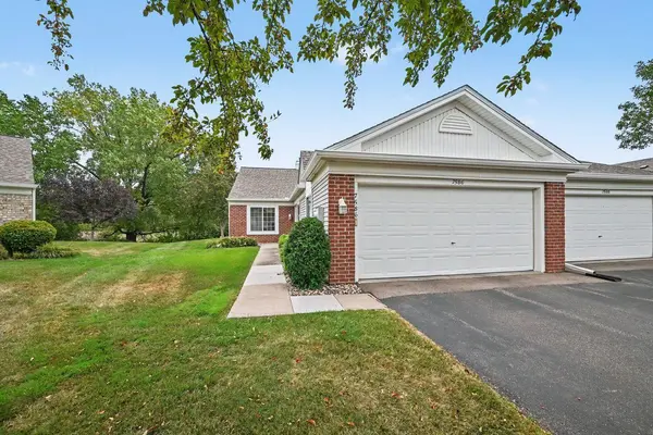 7586 Ojibway Park Bay, Woodbury, MN 55125