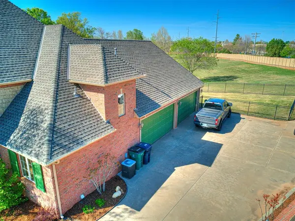 2109 Kingswood CIR, Oklahoma City, OK 73170