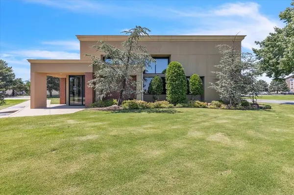 809 Cornell Pkwy, Oklahoma City, OK 73108