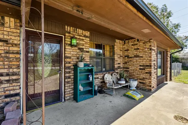 612 NE 1st ST, Henryetta, OK 74437