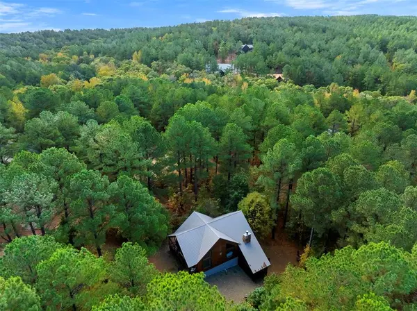 126 Mountain Pine TRL, Broken Bow, OK 74728
