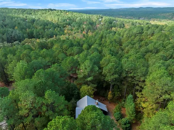 126 Mountain Pine TRL, Broken Bow, OK 74728