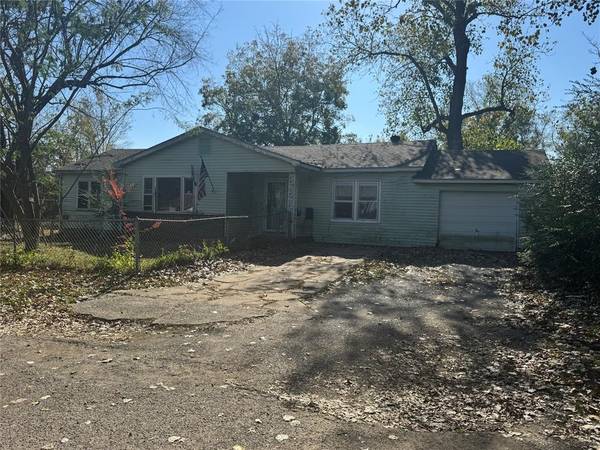 615 Marietta ST, Muskogee, OK 74401