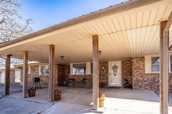 716 N Church in Eakly,OK ST, Hydro, OK 73048